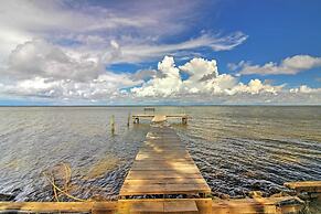 Santa Rosa Beach Bungalow 5 Mi to the Gulf Shore!