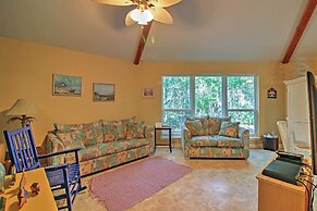 Santa Rosa Beach Bungalow 5 Mi to the Gulf Shore!