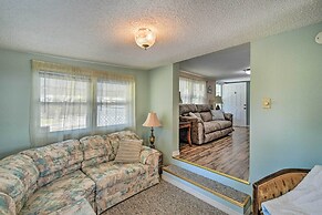 Peaceful Satsuma Escape w/ Dunns Creek Access