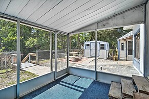 Peaceful Satsuma Escape w/ Dunns Creek Access