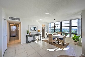 Resort Condo With Balcony & Stunning Ocean Views!