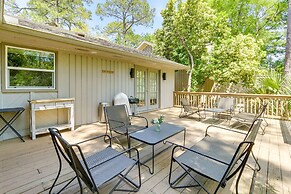 Sea Pines Resort Escape w/ Deck ~ 2 Mi to Beach!