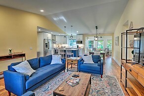 Sea Pines Resort Escape w/ Deck ~ 2 Mi to Beach!