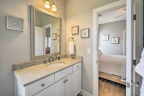 Balcony & Pool Access: Myrtle Beach Getaway!