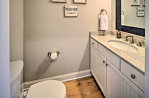 Balcony & Pool Access: Myrtle Beach Getaway!