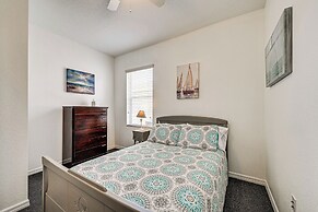 Pet-friendly Gem w/ Yard & Pool Access in Sebring