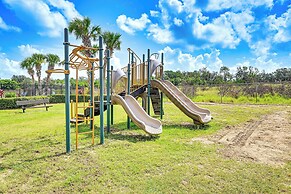 Pet-friendly Gem w/ Yard & Pool Access in Sebring