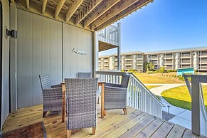 St Helena Island Condo w/ Pool & Beach Access!