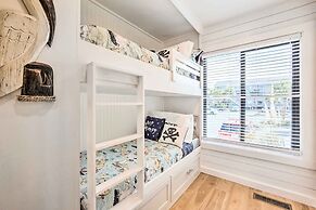 St Helena Island Condo w/ Pool & Beach Access!