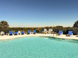 St Helena Island Condo w/ Pool & Beach Access!