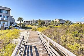 St Helena Island Condo w/ Pool & Beach Access!