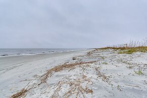 St Helena Island Condo w/ Pool & Beach Access!