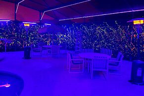 Spacious Family Home w/ Pool - 3 Mi to Disney