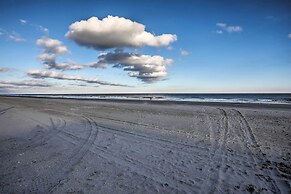 Spacious Murrells Inlet Hub w/ Pool, Walk to Shore