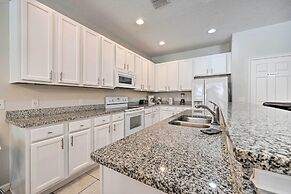 12 Mi to Disney: Spacious Resort Home w/ Lanai
