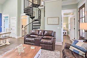 Stunning Lakefront Retreat w/ Dock Access!