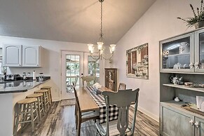 Serene Old Town Getaway Near Suwannee River!