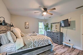 Serene Old Town Getaway Near Suwannee River!