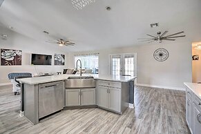 Heated Pool: Sun-soaked Cape Coral Escape!