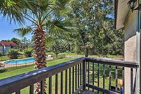 Stylish Bayfront Townhome < 10 Mi to Beach!