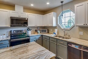 Sunny Pensacola Home w/ Fire Pit & Gas Grill!