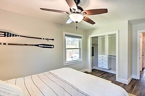 Townville Lake House w/ Private Dock, Kayaks!