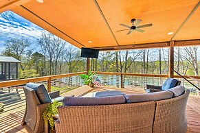 Townville Lake House w/ Private Dock, Kayaks!