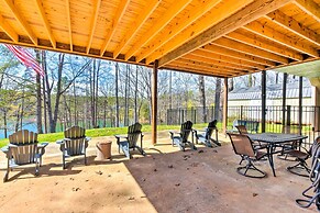 Townville Lake House w/ Private Dock, Kayaks!
