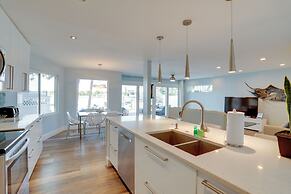 Treasure Island Gem w/ Dock: Walk to Beach