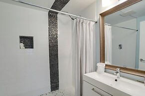 Treasure Island Gem w/ Dock: Walk to Beach