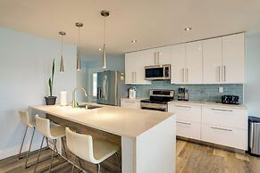 Treasure Island Gem w/ Dock: Walk to Beach