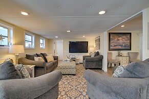 Walk to Ocean: Surfside Beach Home w/ Pool Access