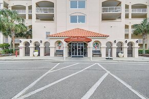 Barefoot Resort Condo w/ Balcony & Pool Views!