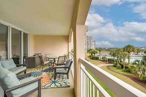 Barefoot Resort Condo ~ 2 Mi to Beach Access!