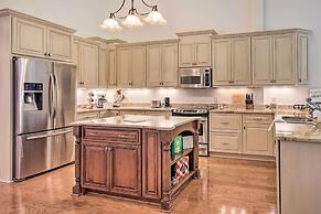 Upscale Home w/ Poker Room < 1 Mi to Golf!