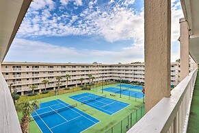 Pools + Sundeck: Beachfront Hilton Head Condo!