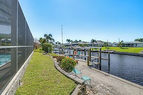 Canal-front Cape Coral Family Home: Pets Welcome