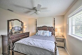 Canal-front Cape Coral Family Home: Pets Welcome