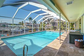 Canal-front Cape Coral Family Home: Pets Welcome