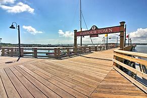 Villa w/ Golf Course Views, Walk to Harbour Town!