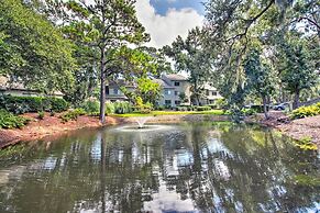 Villa w/ Golf Course Views, Walk to Harbour Town!
