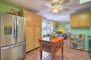 Vibrant Rockledge Home ~ 2 Mi to Cocoa Village!