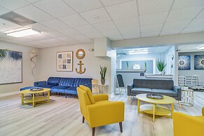 Waterfront Treasure Island Condo w/ Arcade