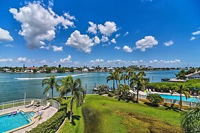 Waterfront Treasure Island Condo w/ Arcade