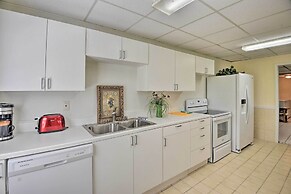 Waterfront Welaka Escape w/ Private Docks!