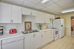 Waterfront Welaka Escape w/ Private Docks!