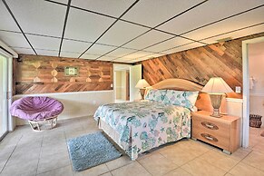 Waterfront Welaka Escape w/ Private Docks!