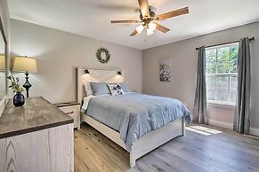 Airy Townhome: Close to Kayaking & Boating!