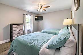 Airy Townhome: Close to Kayaking & Boating!