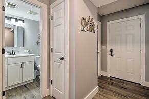 Airy Townhome: Close to Kayaking & Boating!
